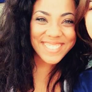 Meet your Posher, Carissa